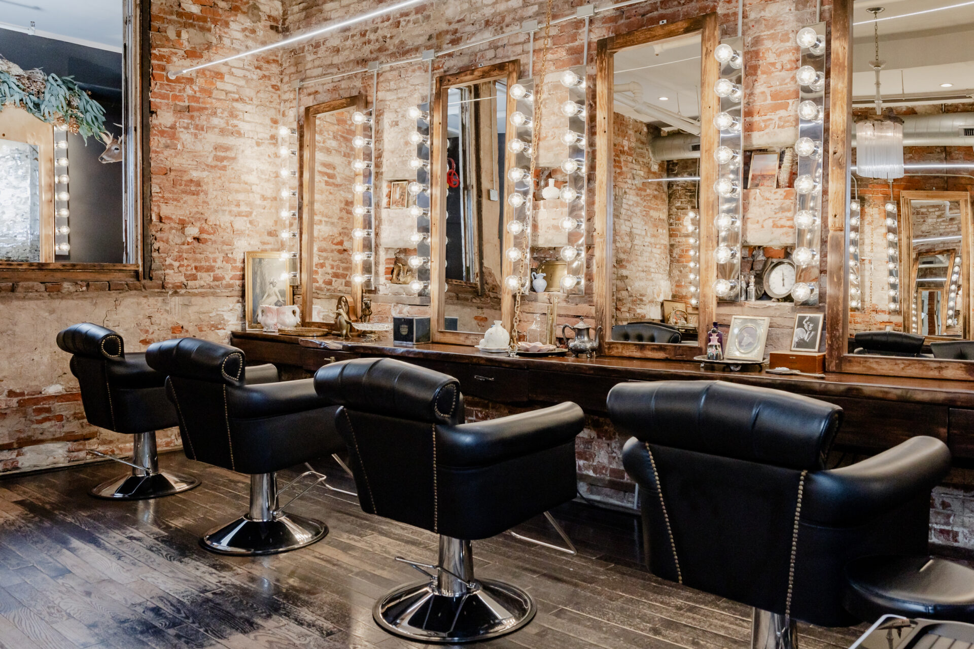 Parlour Hair Enhancements 141